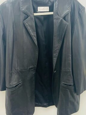 Vericci Black Leather Open-Front Blazer